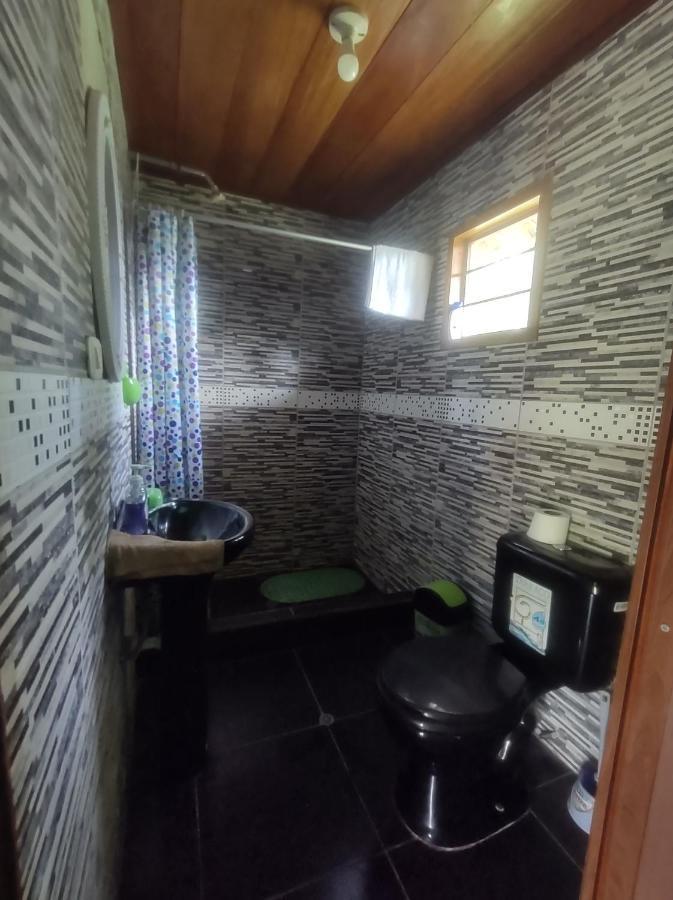 פוארטו מלדונדו Quirquincho House Lodge מראה חיצוני תמונה